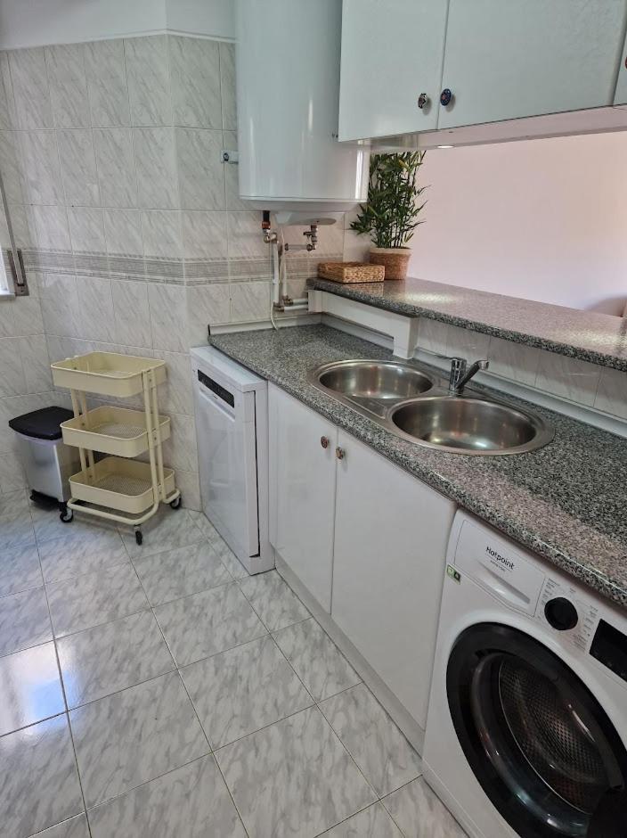 Apartamento T2 Palmeira Gale-Praia Da Gale กีอา ภายนอก รูปภาพ